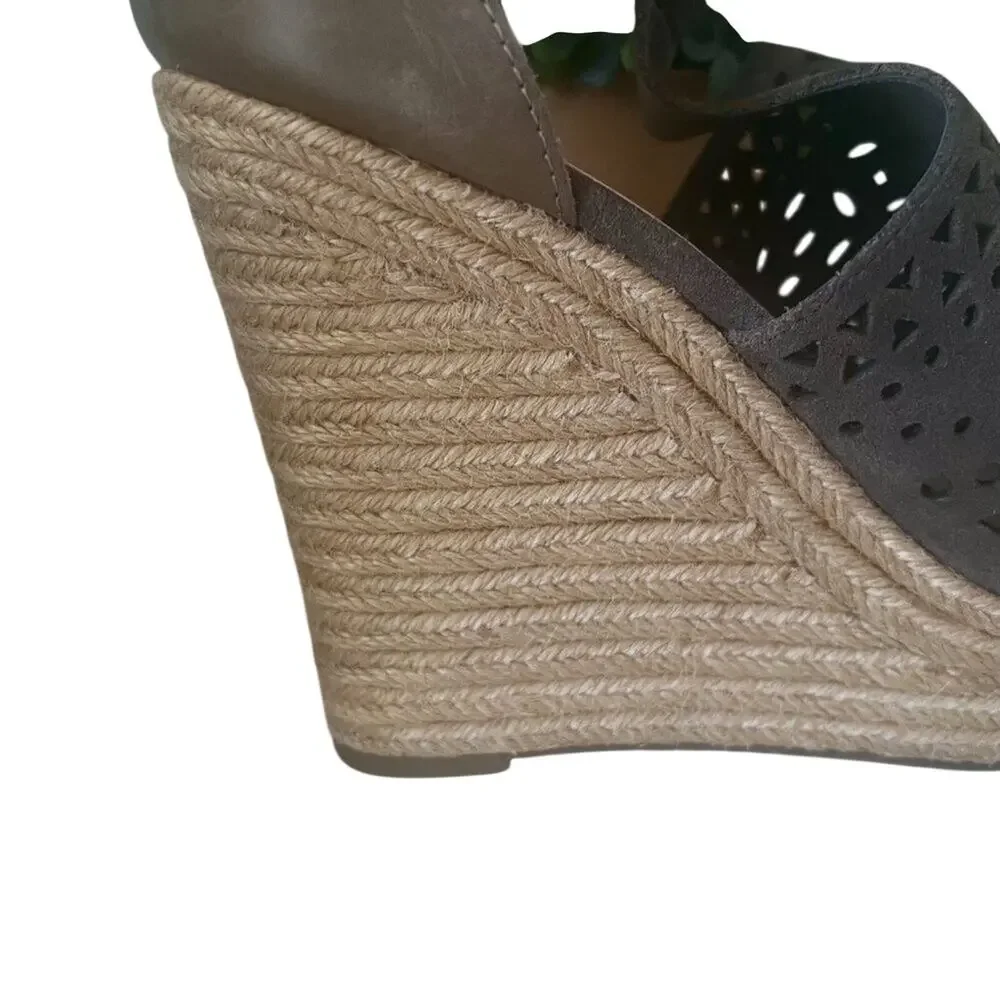 NEW Marc Fisher Hasina Olive Suede Laser Cut Espadrille Wedge Sandals Shoes